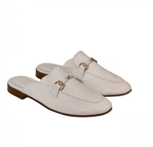 Moteriškos basutės