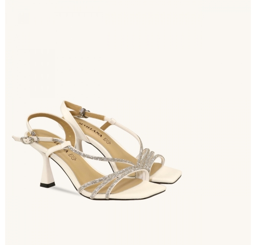 Moteriškos basutės